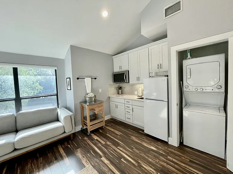 11863 Wimbledon Cir #547 — Photo 5