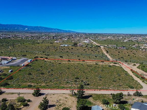 3rd image of 1 Smoke Tree Rd