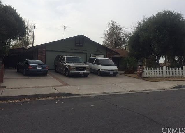 2nd image of 295 W Lurelane St