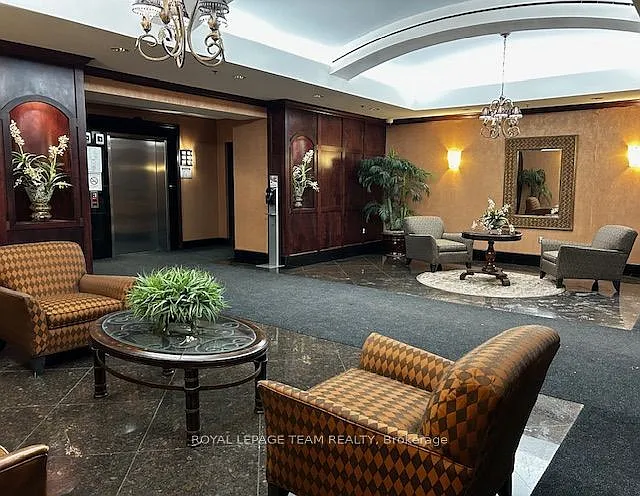 570 Laurier Ave W #1801 — Photo 38