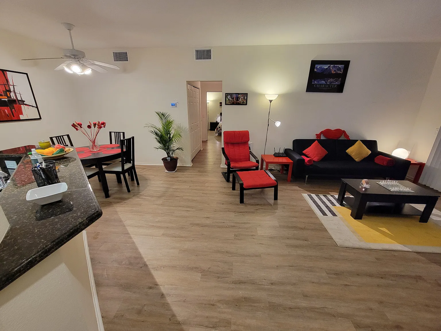 2 bed, 968 sqft, $4,200 — Photo 1