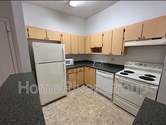 5th image of 6006 Laketree Ln