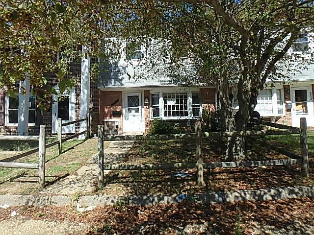 1st image of 46860 Flower Dr