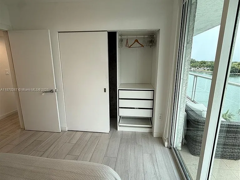 5900 Collins Ave #705 — Photo 15