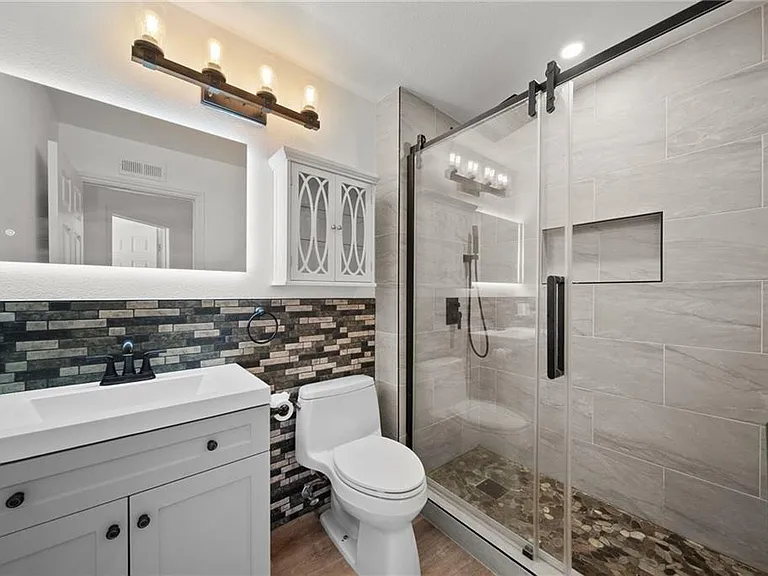 25725 Perlman Pl #127 — Photo 11