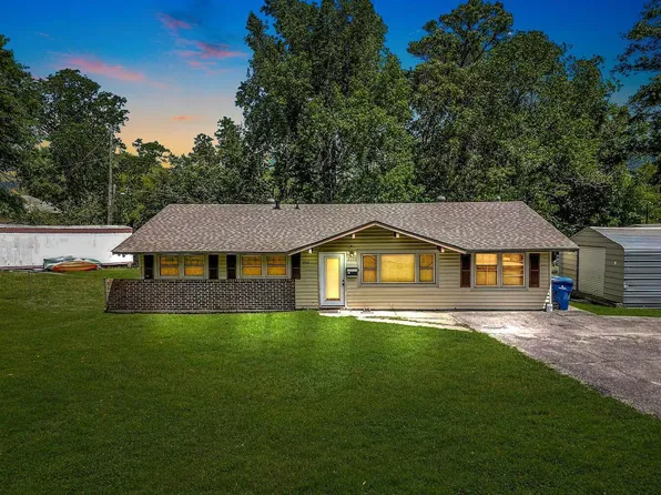 2026 Ruth St, Leesville, LA 71446