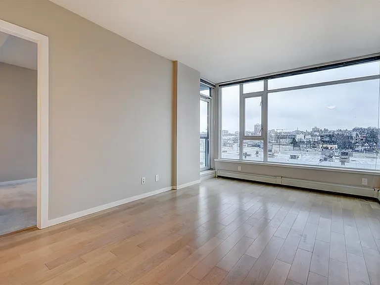 1887 Crowe St #709 — Photo 4