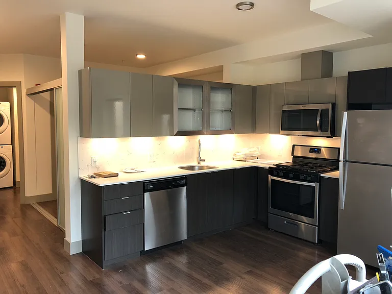 Broadcast Apartments — Photo 48