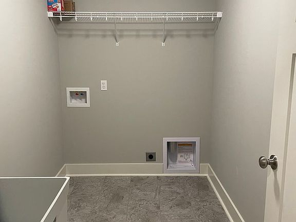 5th image of 102 Rachel Dr #1