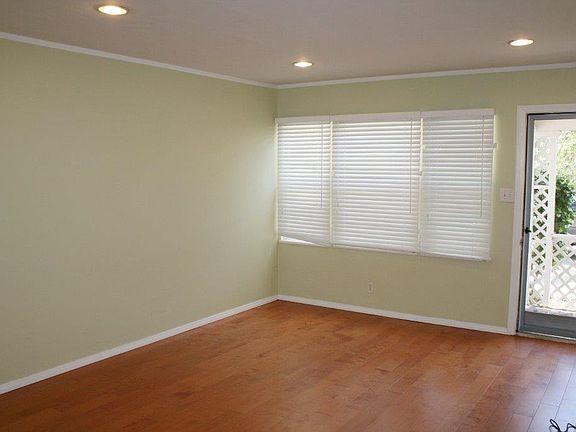 5th image of 6319 Longridge Ave