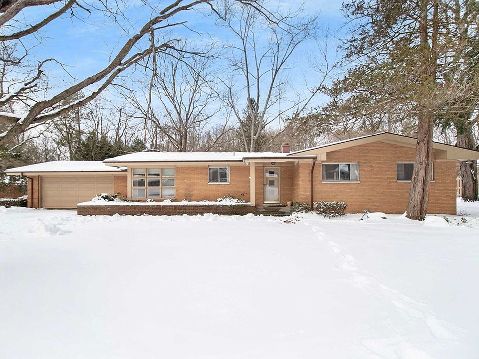 1st image of 52565 Brooktrails Dr