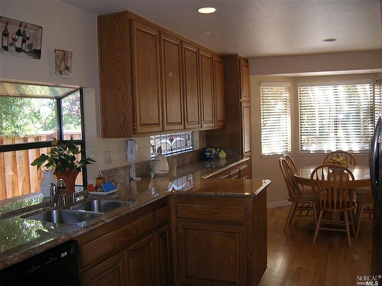 1st image of 182 Butterfield Dr
