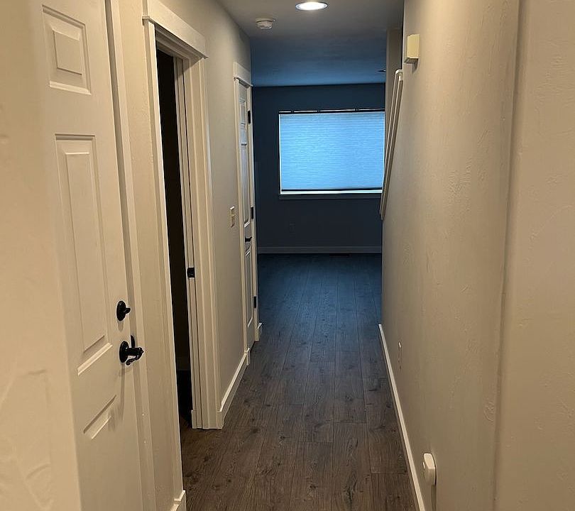 1st image of 3308 W Babcock St APT B