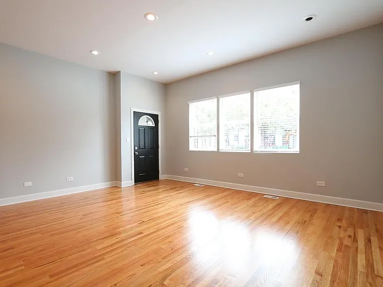 1940 S Carpenter St #1 — Photo 18