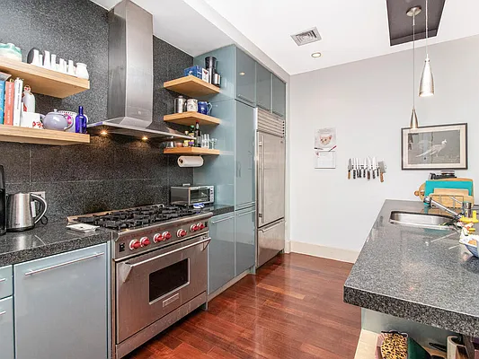 Rented by Re/Max In The City | media 12