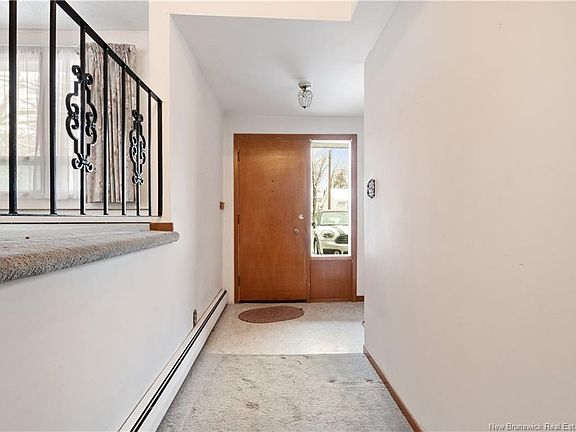 4th image of 69 Chandler Cres