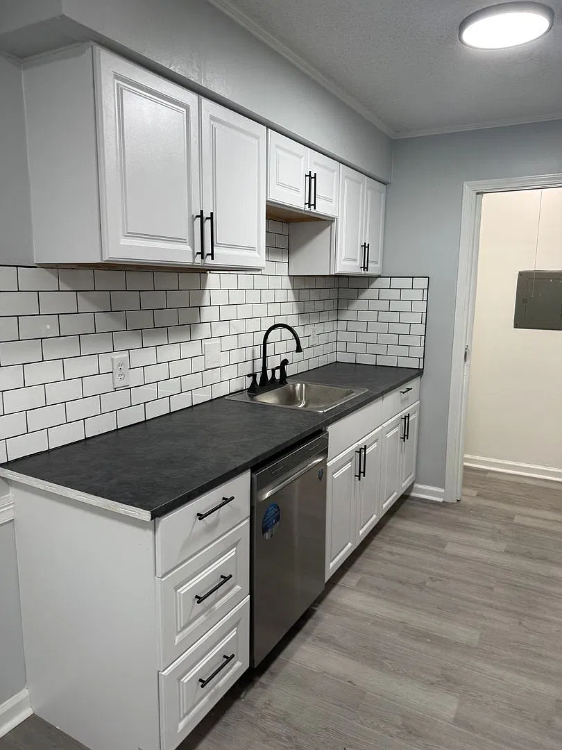 DM 8225 Ned Ave — Photo 1