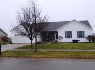 913 Arthur St, Rochester, IN 46975