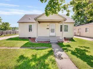 6081 Cherokee St, Taylor, MI 48180