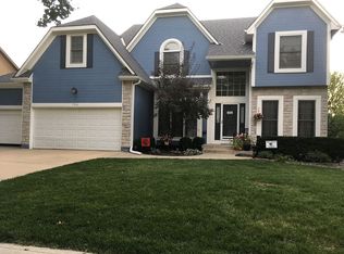 5314 Roundtree St, Shawnee, KS 66226