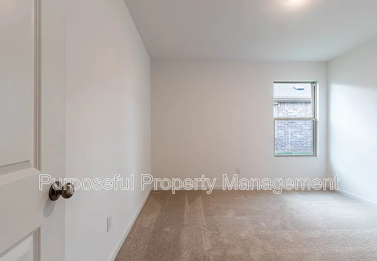 9609 NW 123rd St — Photo 20