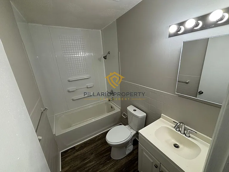 2345 Perkins Ave — Photo 17
