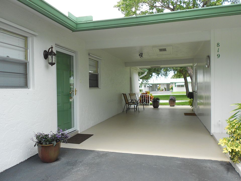1st image of 819 Meadowlark Ln