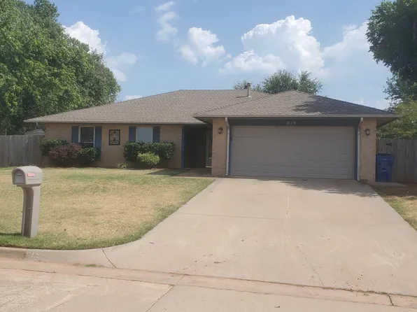 618 N Oakwood Ter, Mustang, OK 73064