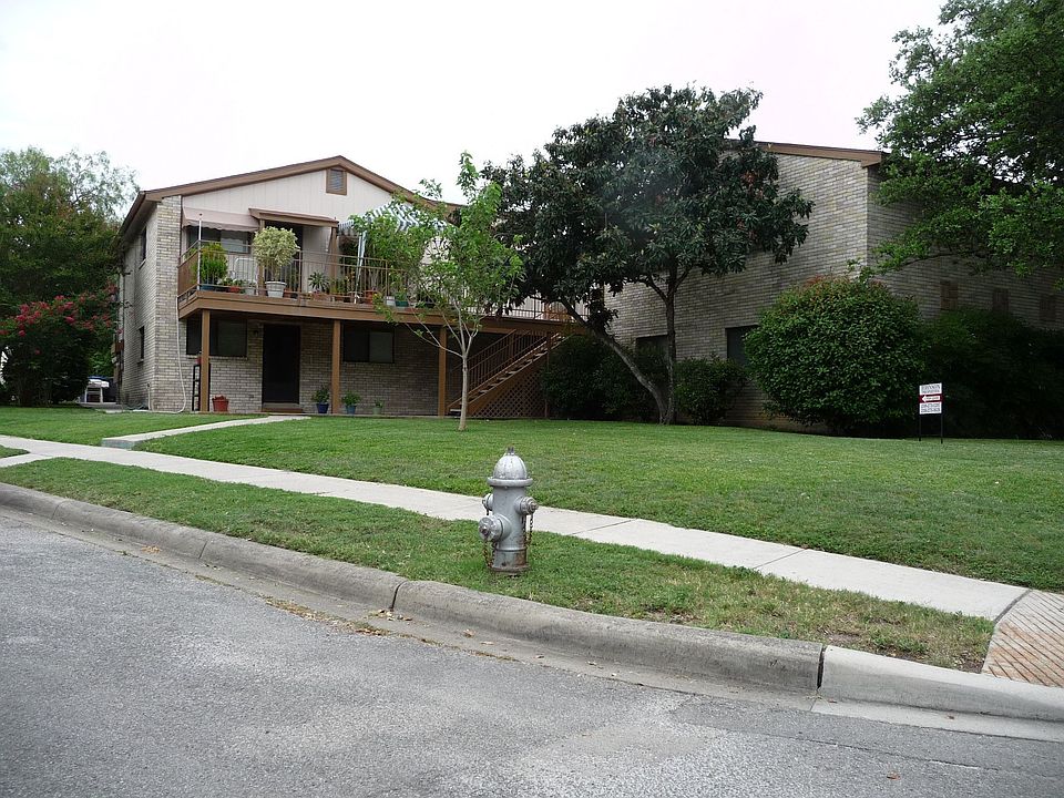 1st image of 602 Chauncey Dr #2