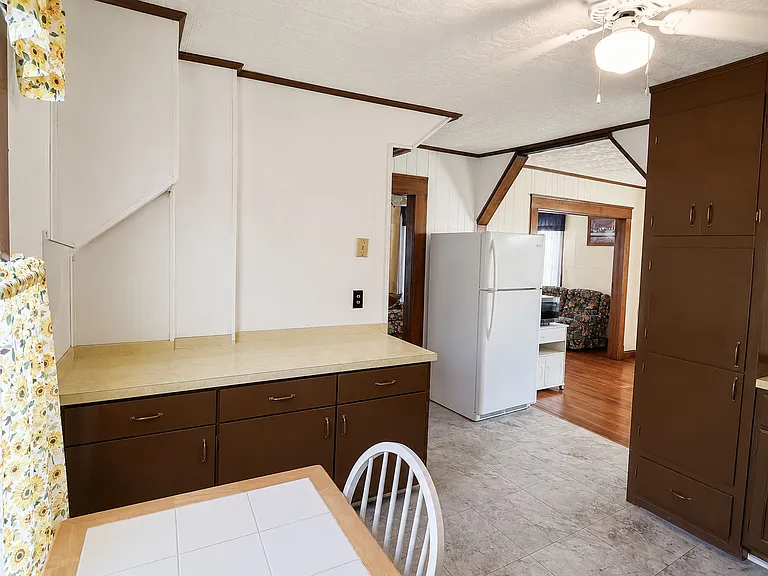 53 E George St — Photo 13