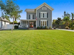 1033 W Palm Ave, Redlands, CA 92373