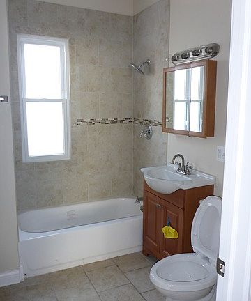 3rd image of 8328 S Kingston Ave #2