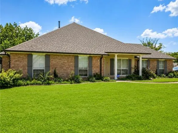 440 Gainesway Dr, Madisonville, LA 70447