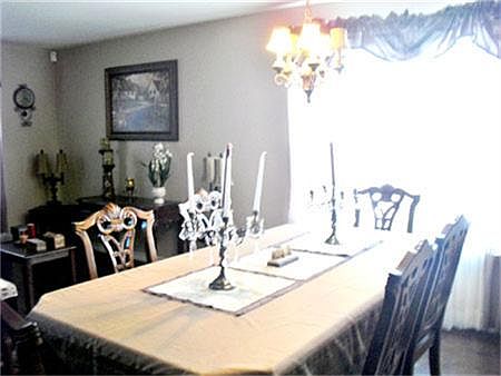 5th image of 6031 Harbor Glen Dr
