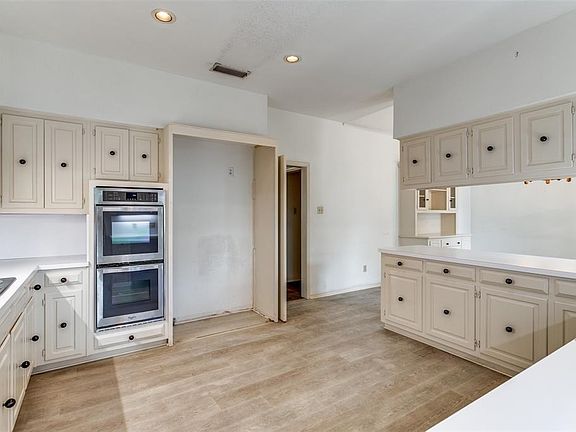 3rd image of 12014 Browning Ln