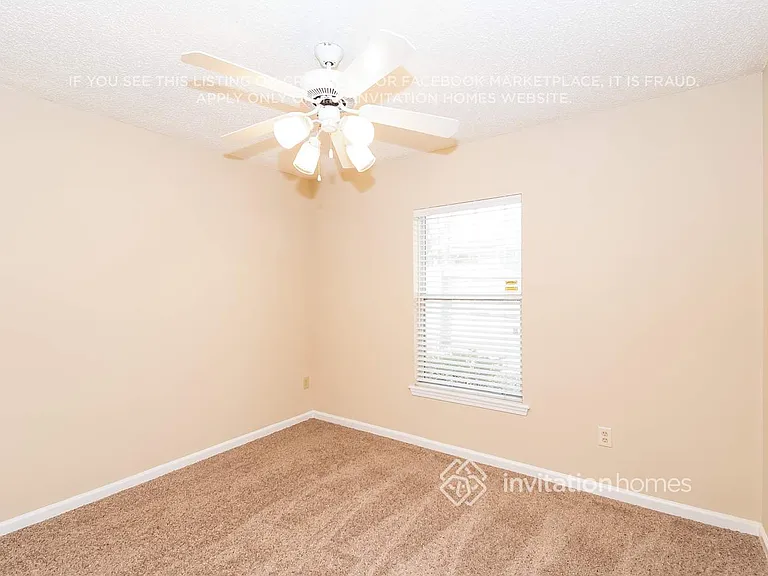 11836 Lake Fern Dr — Photo 12