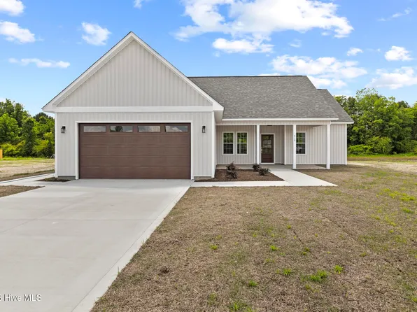 410 Wade Drive, Richlands, NC 28574