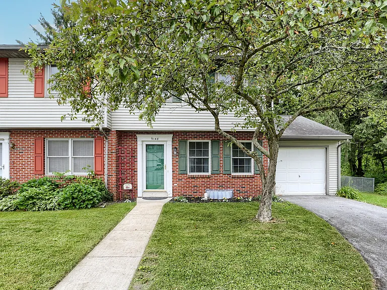 9148 Joyce Ln #9148 — Photo 1