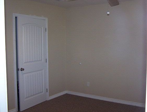 4th image of 8231 W Larry Ln