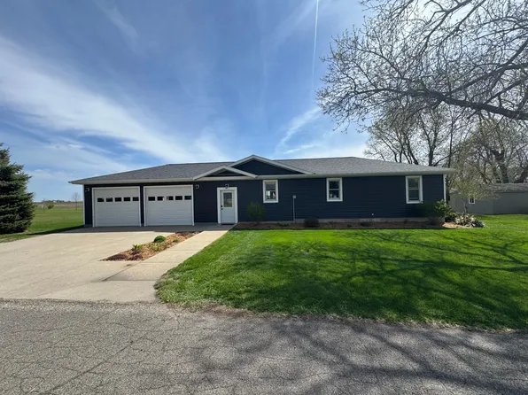 344 N Oak St, Vesta, MN 56292