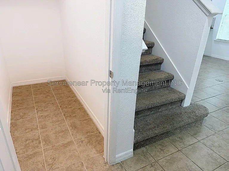 9428 Woodcrane Dr — Photo 6