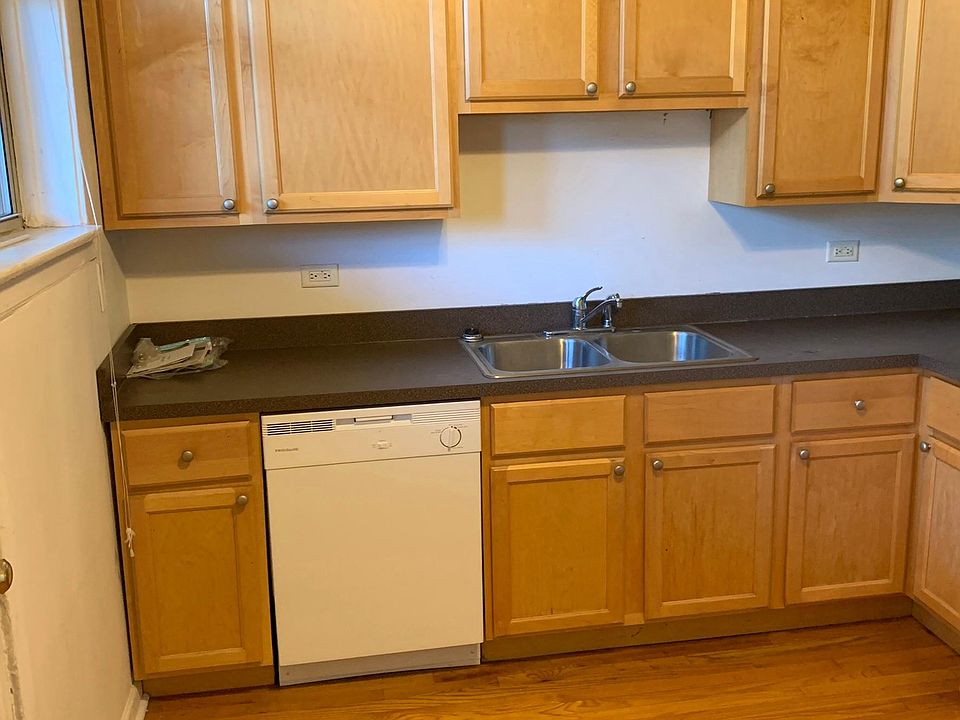 1st image of 1924 W Winona St #55G