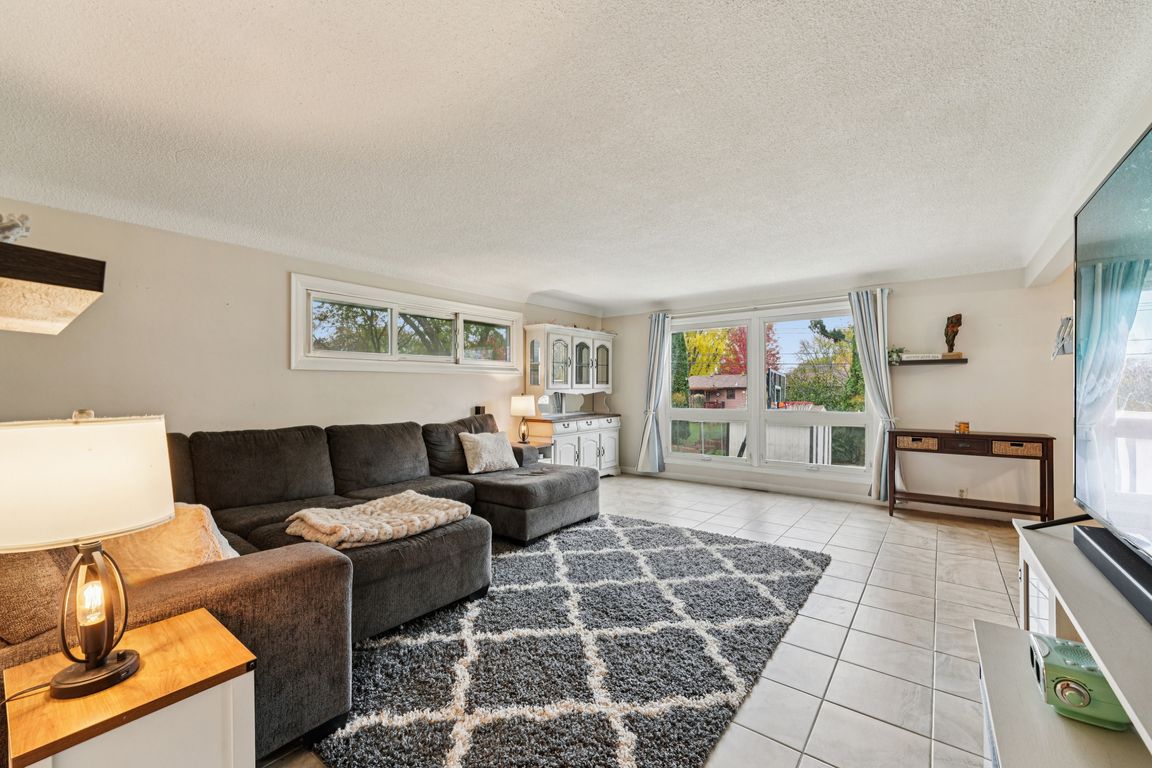 next background image