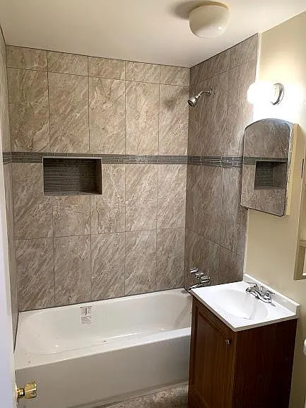 2 bed, 700 sqft, $1,795 — Photo 1