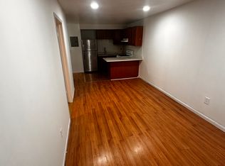 652 Crotona Park S #2L, Bronx, NY 10456