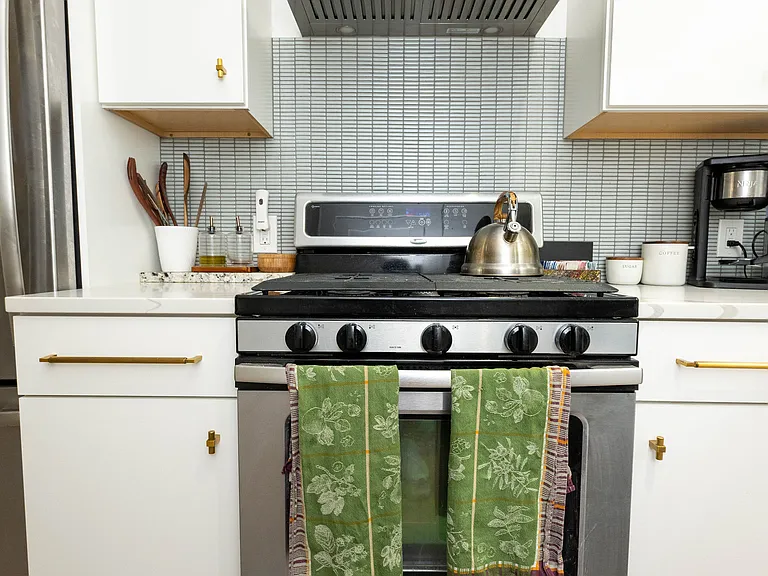 435 10th St NE #19 — Photo 11