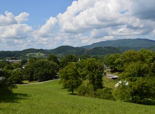 McQueen St, Elizabethton, TN 37643