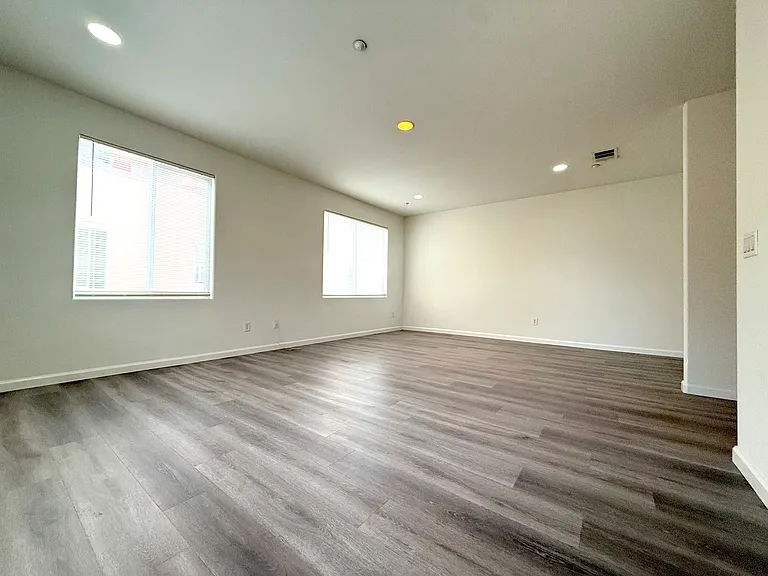 3317 Del Mar Ave #C — Photo 5