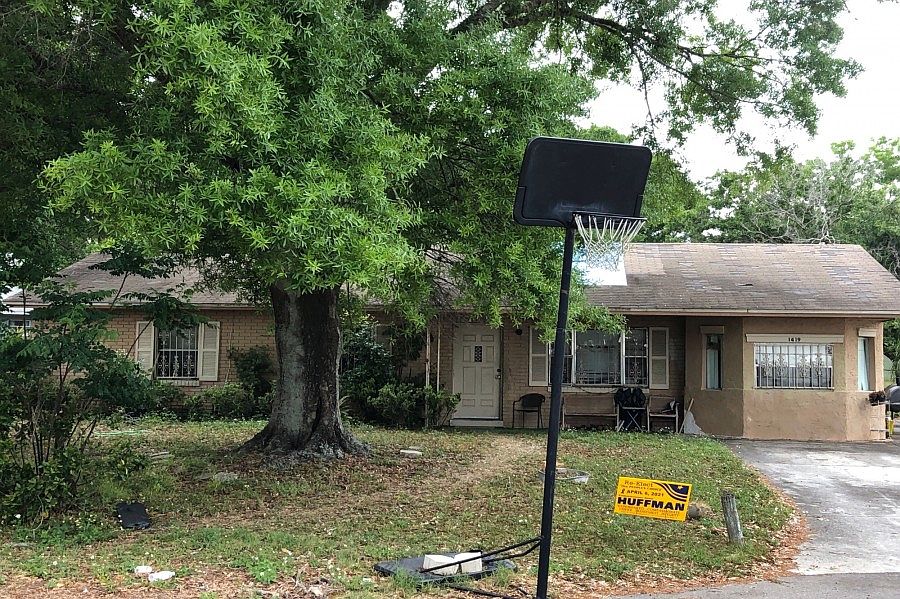 1st image of 1419 Valencia Ct