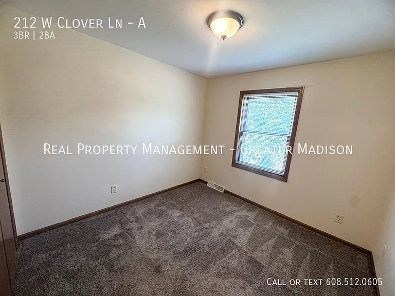 212 W Clover Ln #A — Photo 11
